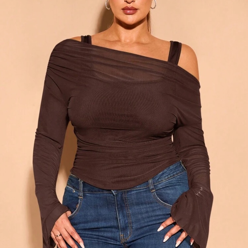BROWN TOP